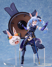 Lade das Bild in den Galerie-Viewer, Hololive production x Fate/Grand Order PVC Statue 1/7 Usada Pekora × Mash Kyrielight 28 cm
