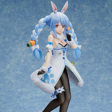 Lade das Bild in den Galerie-Viewer, Hololive Production PVC Statue 1/4 Usada Pekora 46 cm
