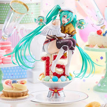 Lade das Bild in den Galerie-Viewer, Hatsune Miku Characters PVC Statue 1/6 Racing Miku: 2023 - 15th Anniversary Ver. 26 cm
