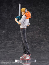 Lade das Bild in den Galerie-Viewer, Chainsaw Man S-Fire PVC Statue 1/7 Denji &amp; Pochita 24 cm
