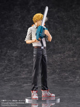 Lade das Bild in den Galerie-Viewer, Chainsaw Man S-Fire PVC Statue 1/7 Denji &amp; Pochita 24 cm
