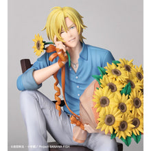 Lade das Bild in den Galerie-Viewer, Banana Fish PVC Statue 1/8 Ash Lynx Birthday Ver. 18 cm
