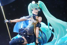 Lade das Bild in den Galerie-Viewer, Hatsune Miku PVC Statue Birthday 2022 Polaris Ver. 30 cm
