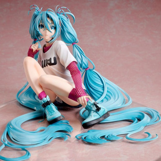 Hatsune Miku Statue 1/4 Yoneyama Mai The Latest Street Style "Cute" 17 cm