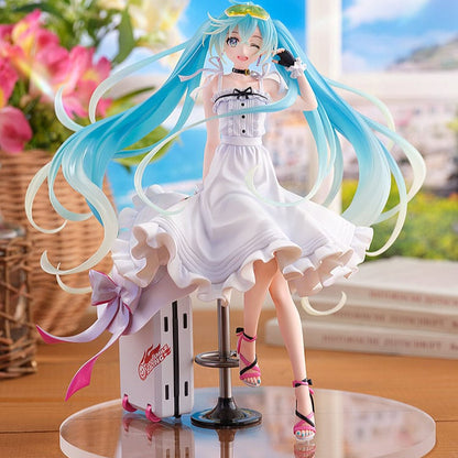Hatsune Miku GT Project Original PVC Statue 1/7 Vacation Style Ver. 24 cm