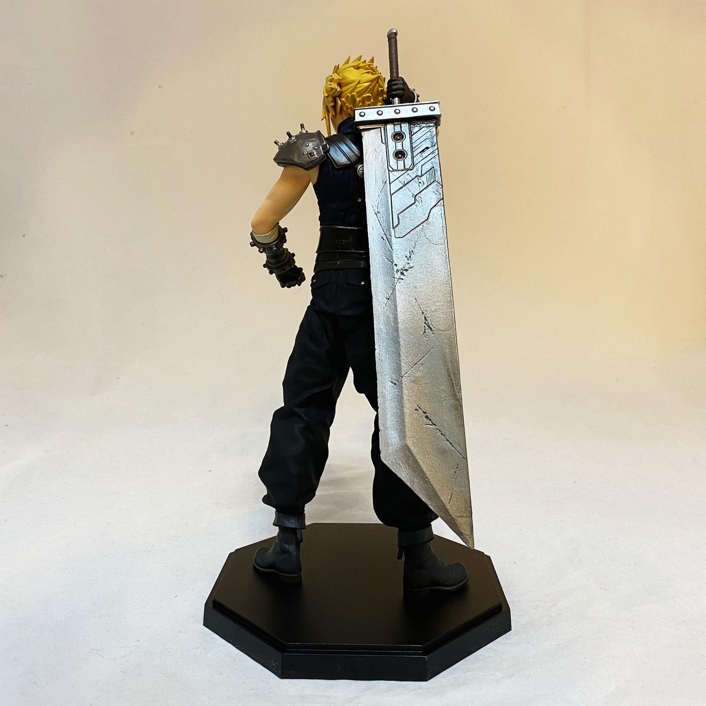 Square Enix - FFVII Remake - Cloud Strife Figur