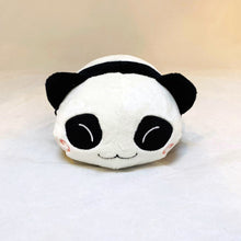 Lade das Bild in den Galerie-Viewer, Baby PanRu - der kleine Rune Panda
