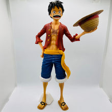 Lade das Bild in den Galerie-Viewer, One Piece Figur - Ruffy Grandista vers.
